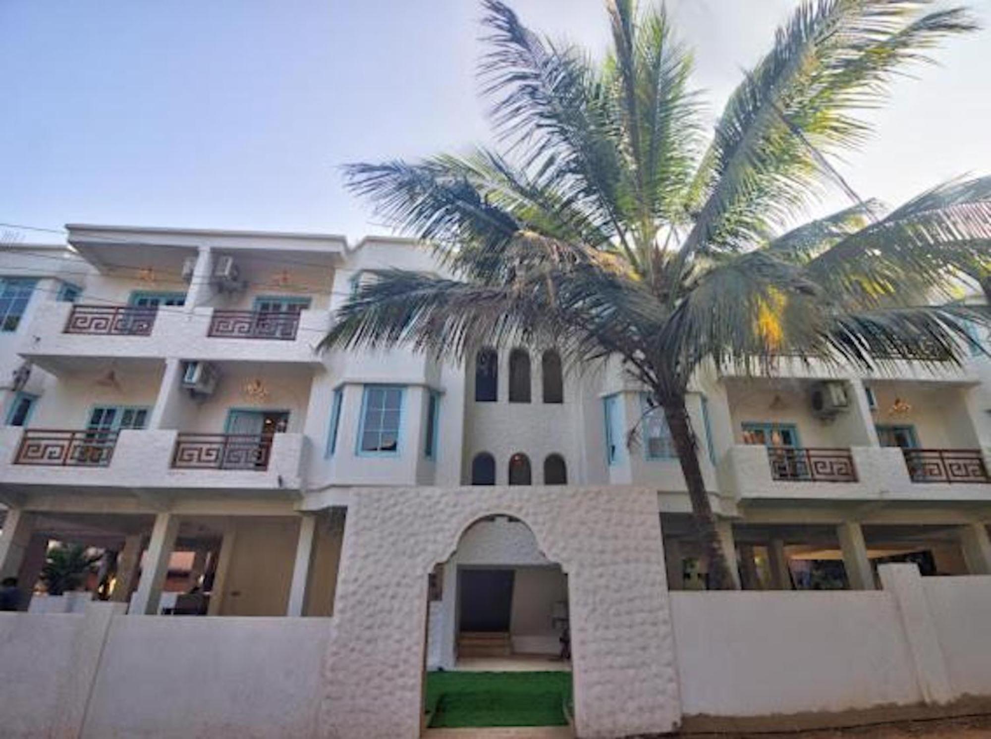 Hotel Pajaros Blu Calangute Exterior photo